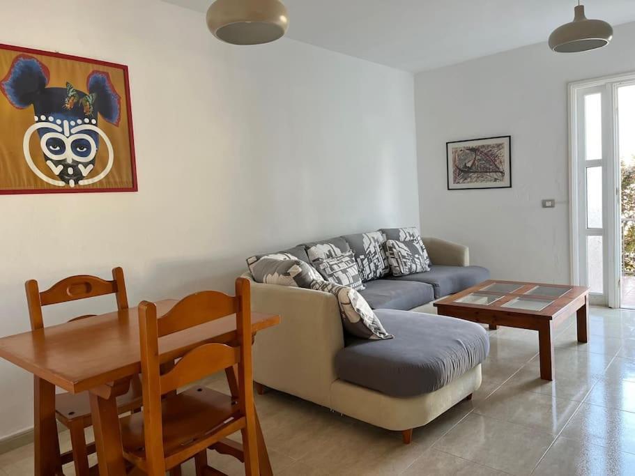 Playa Chica Apt With Terrace 100 M From The Sea Puerto del Carmen  Exterior photo